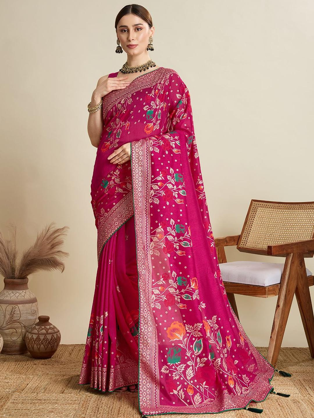 VARNI FABRICS Floral Ikat Saree