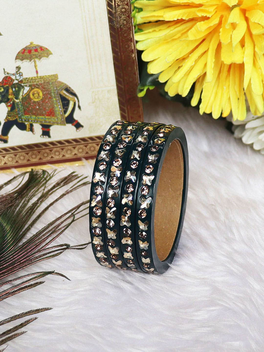 TAJ BRIDAL STORE 4-Pcs Kundan Studded Bangles