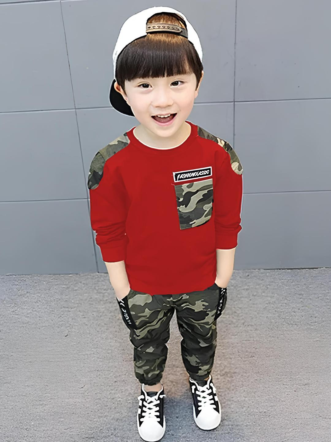 Sagar Impex Boys Printed Sweatshirt with drawstring pants