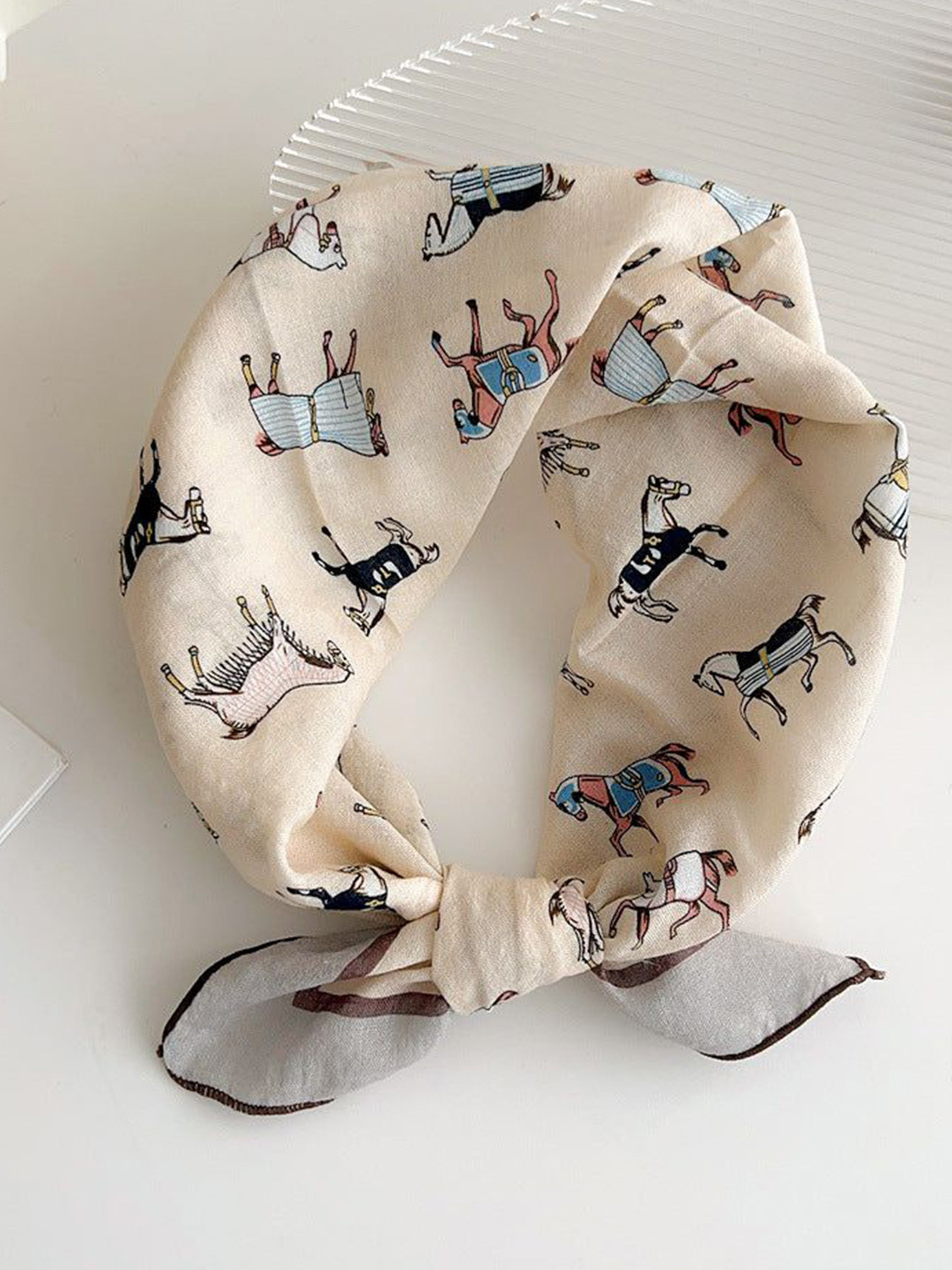 QUECY Animal Graphic Printed Scarf