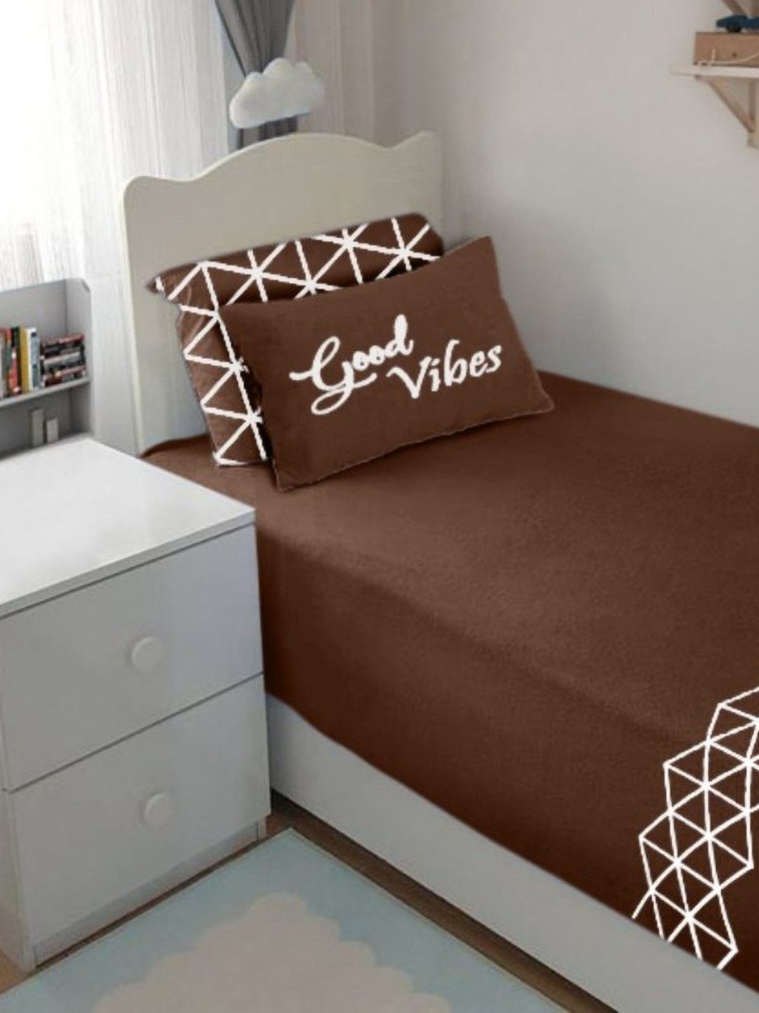 Bodycomfy Brown & White Geometric Printed 400 TC Cotton King Bedsheet Set 91.44 m x 1.06 m
