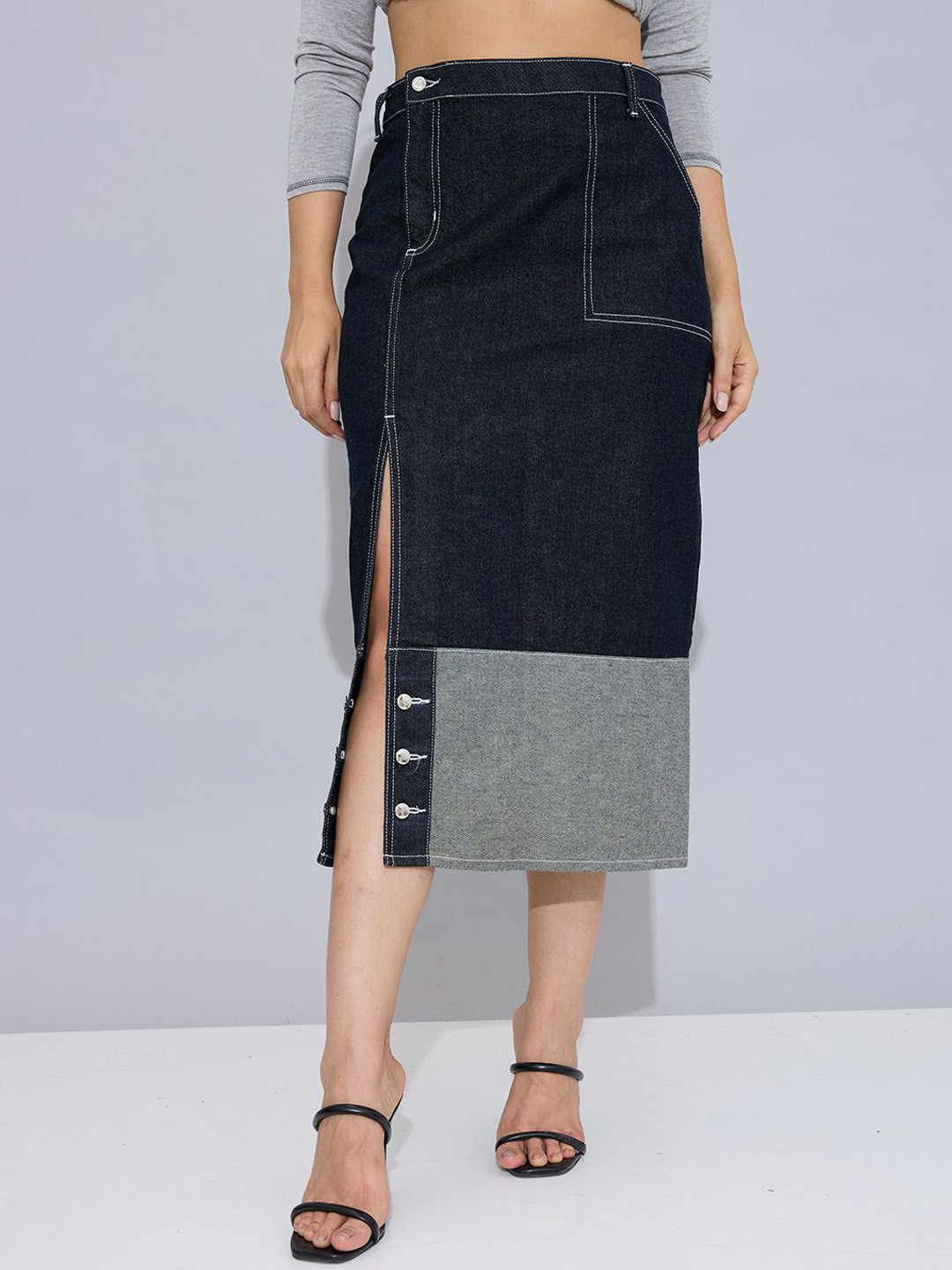 STORMY JEANS Colorblocked Split Stitch A-Line Denim Midi Skirt