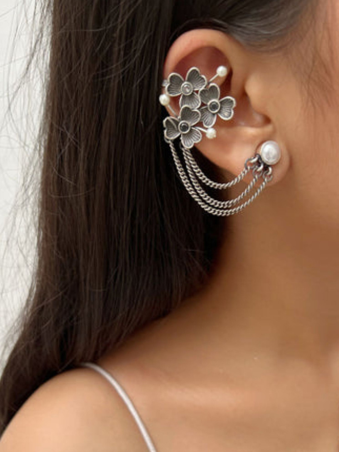 Dulcett Silver Plated Artificial Stones & Pearls Studded Floral Shaped Ear Cuff