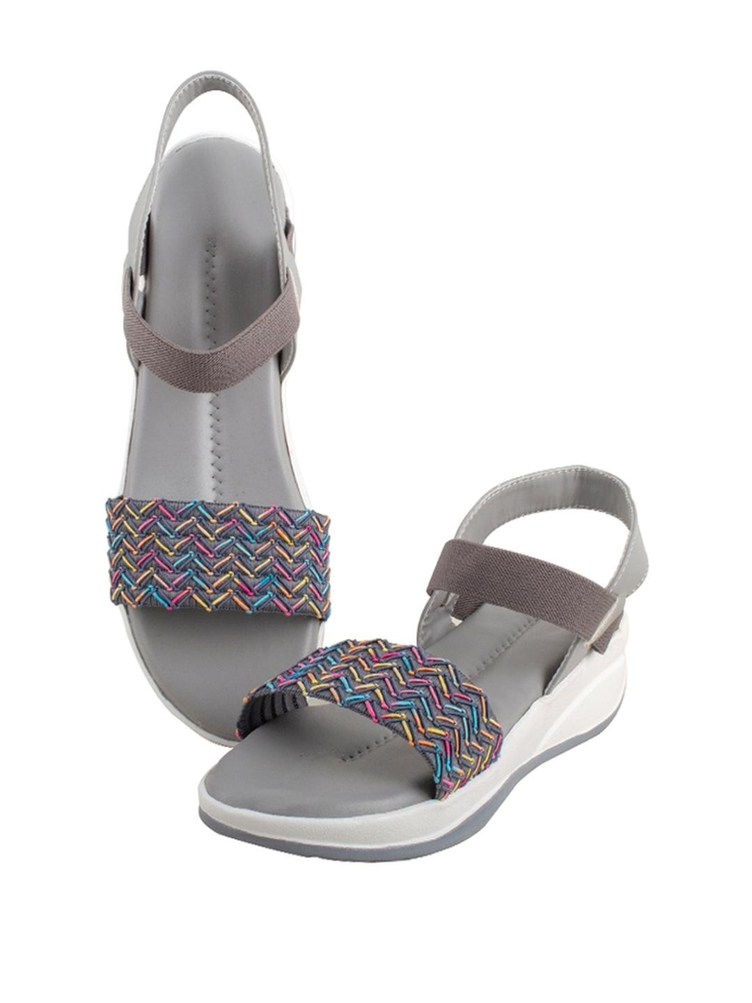 Digni Women buckle sandles