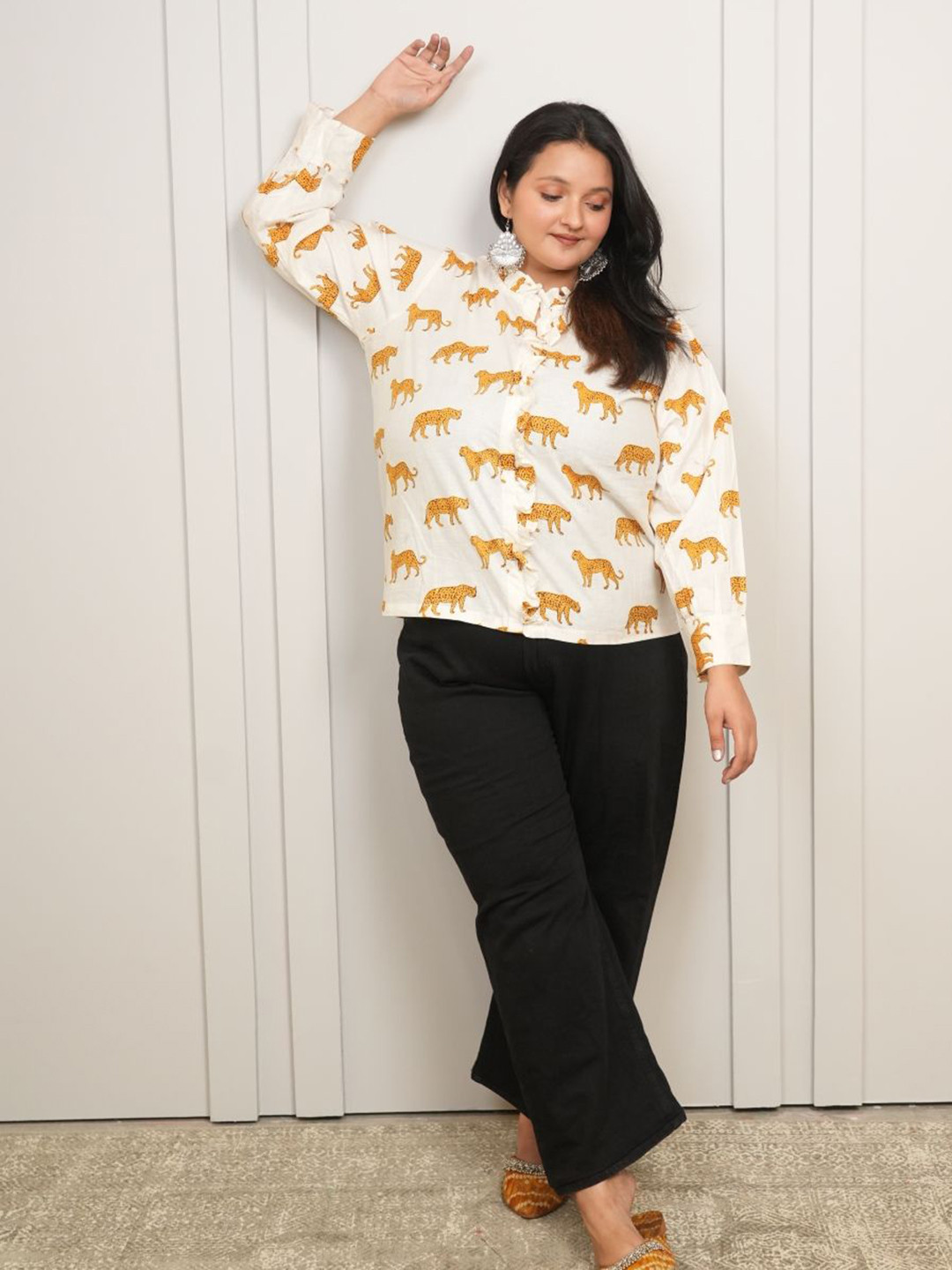 Swadeshi Shringaar White Animal Printed Top