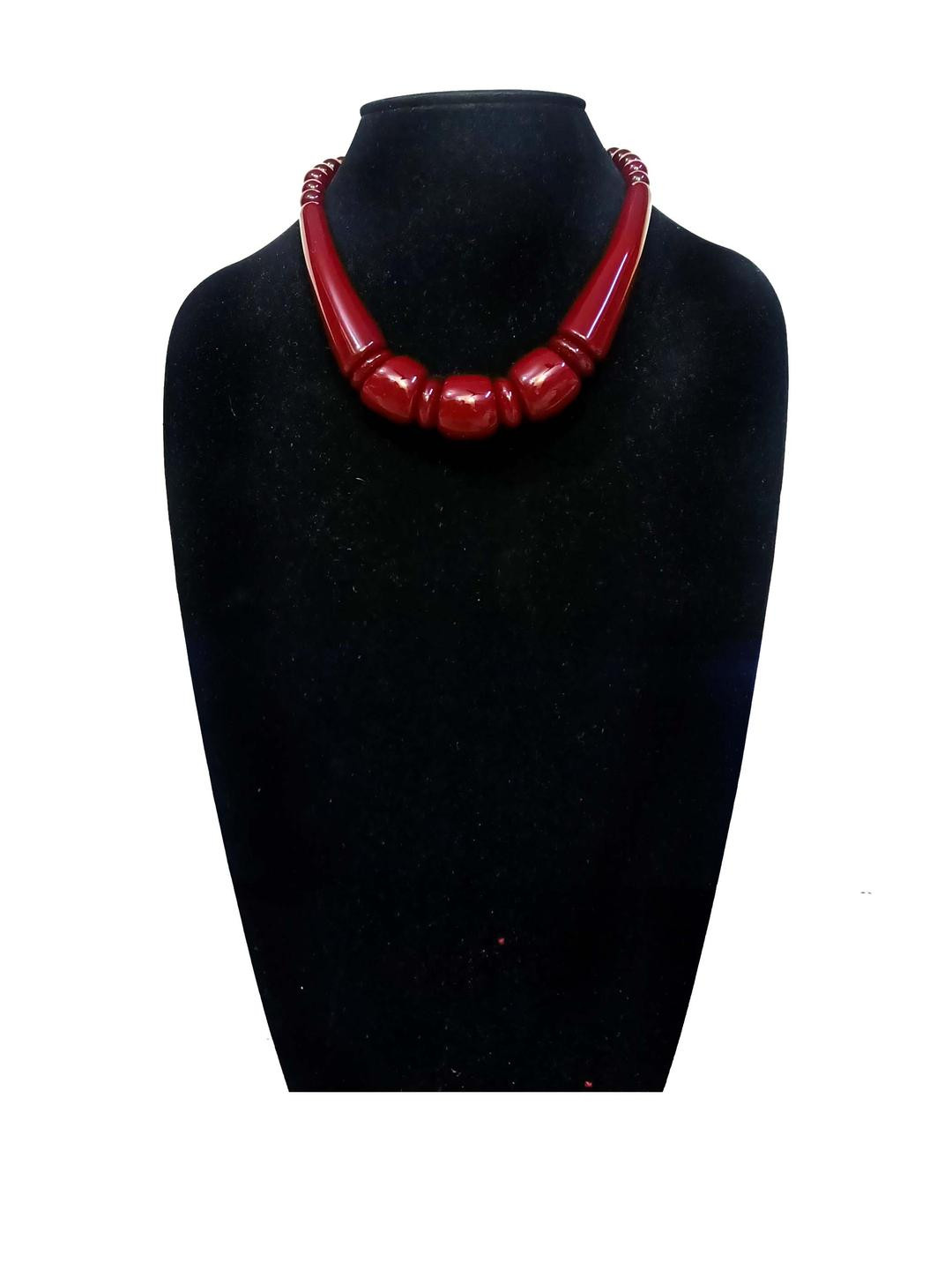 TAE Brass Women Glossy Look Necklace