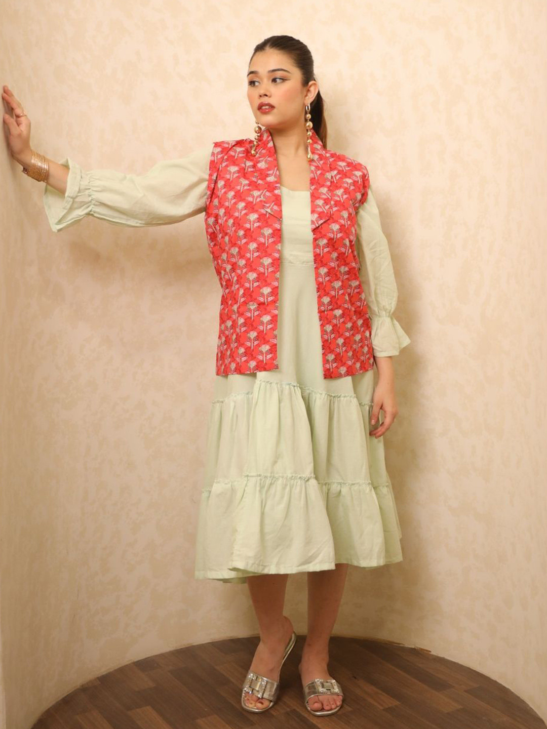 Swadeshi Shringaar Women Ethnic Motifs Printed A-Line Midi Drees With Red Printed Jacket