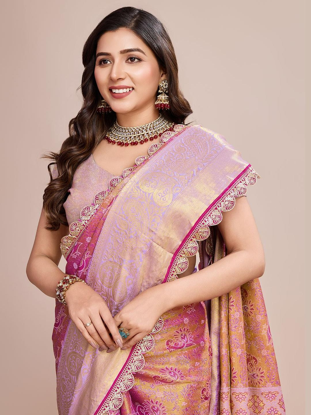 OFLINE SELECTION Woven Design Zari Silk Blend Kanjeevaram Saree