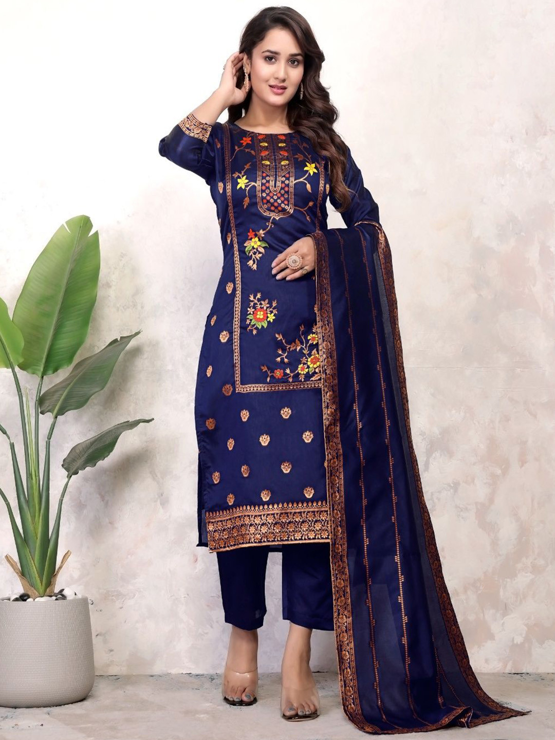 NEJADHARI FASHION Women Woven Design Regular Kurta with Trousers & Dupatta