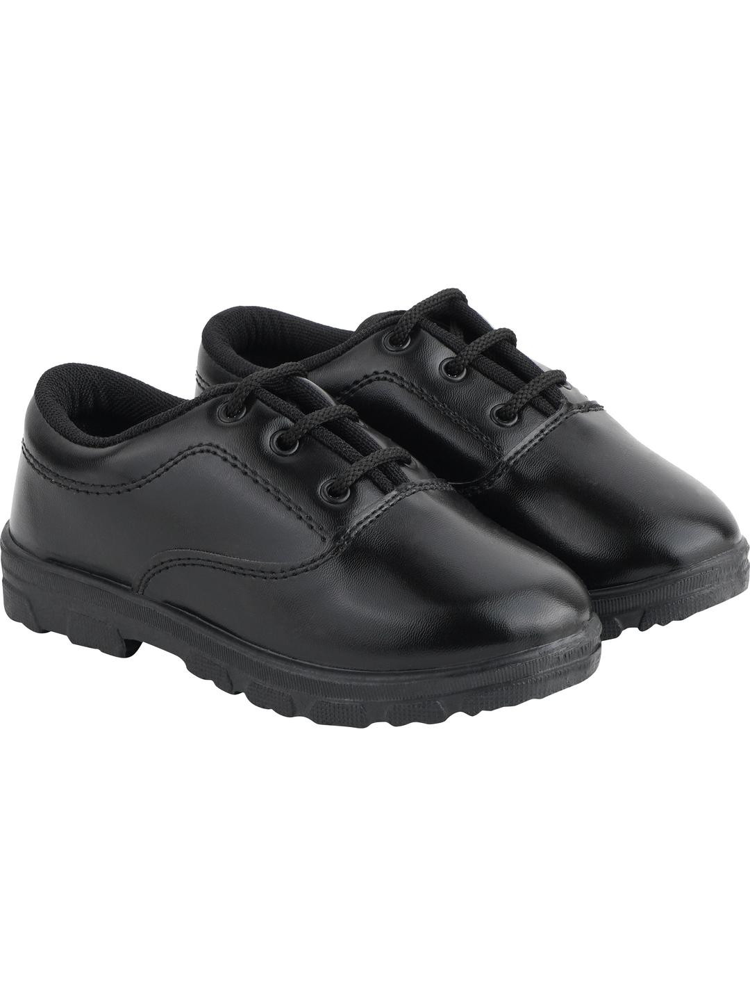PU-PINE Boys Solid Black Shoe