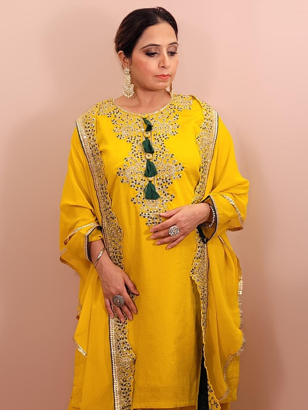 SAKSHI- The Wedding Store Embroidered Round Neck Thread Work Straight Kurta With Sharara