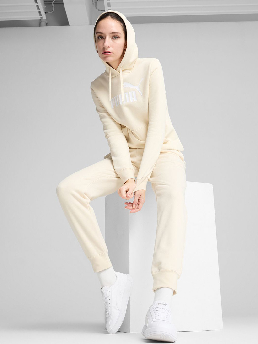 Puma Essentials No. 1 Logo Women Hoodie