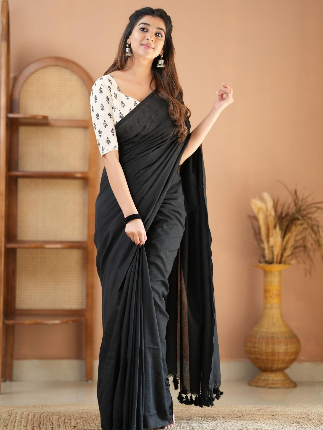 RAAG VARNAM Black Cotton Saree With Designer Blouse