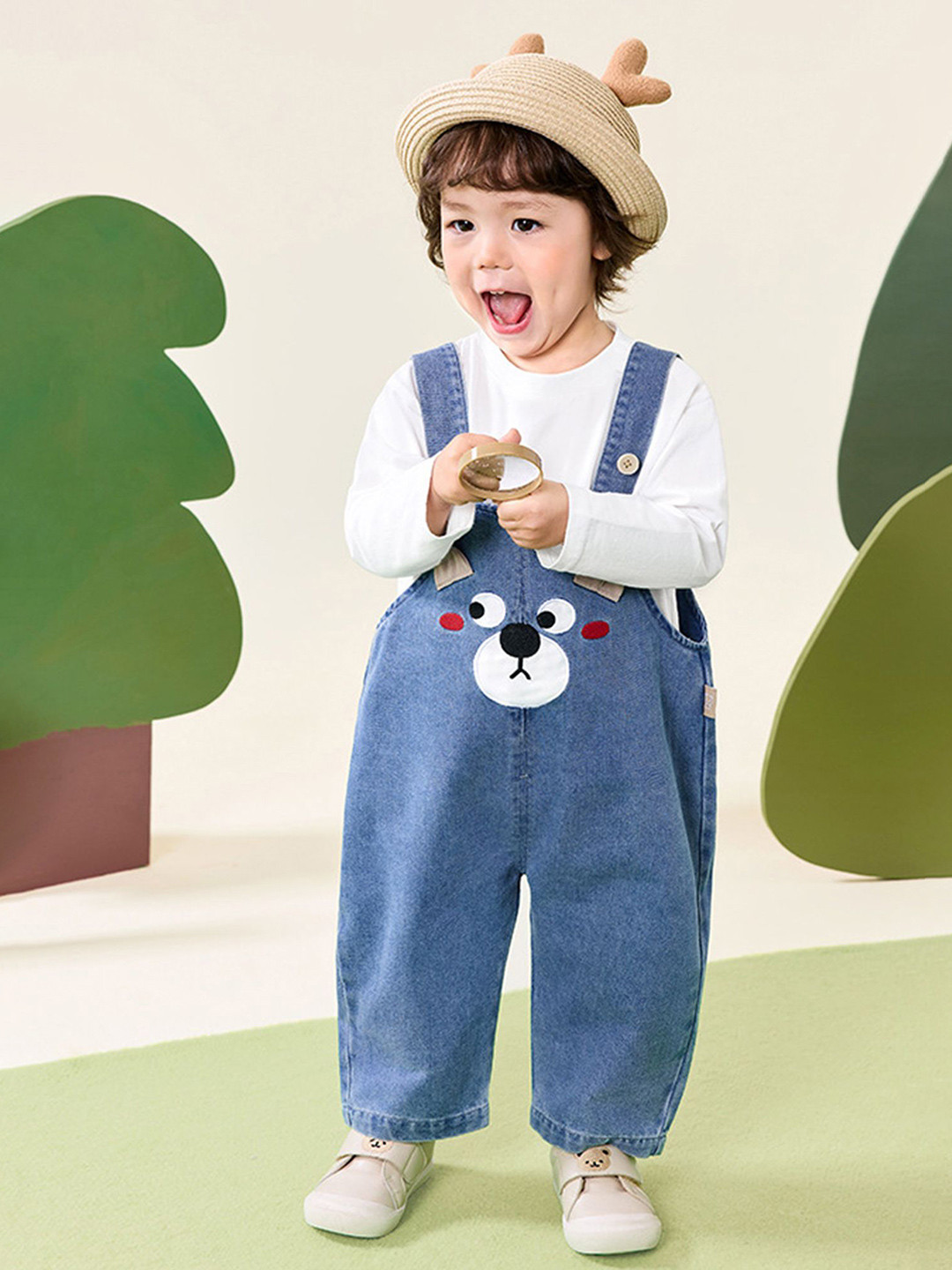 LULU & SKY Unisex Kids Shawl Neck Colourblocked Capri Jumpsuit with Ruffles