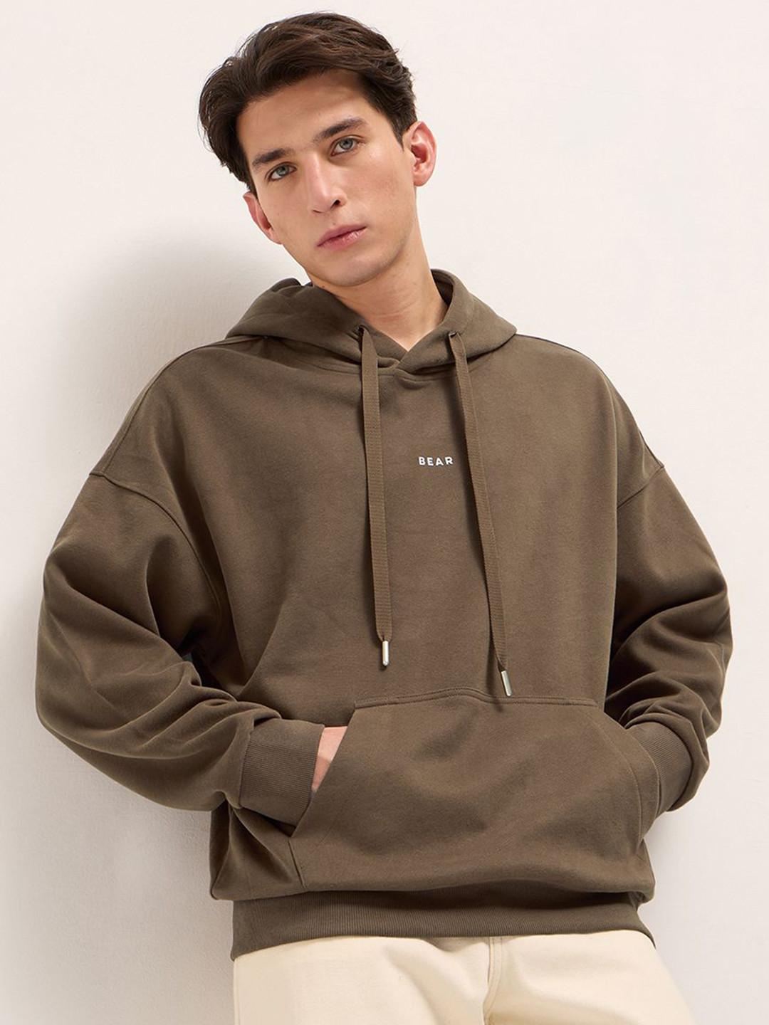 THE BEAR HOUSE Men Band Logo Printed Relax Fit Cotton Hooded Sweatshirt