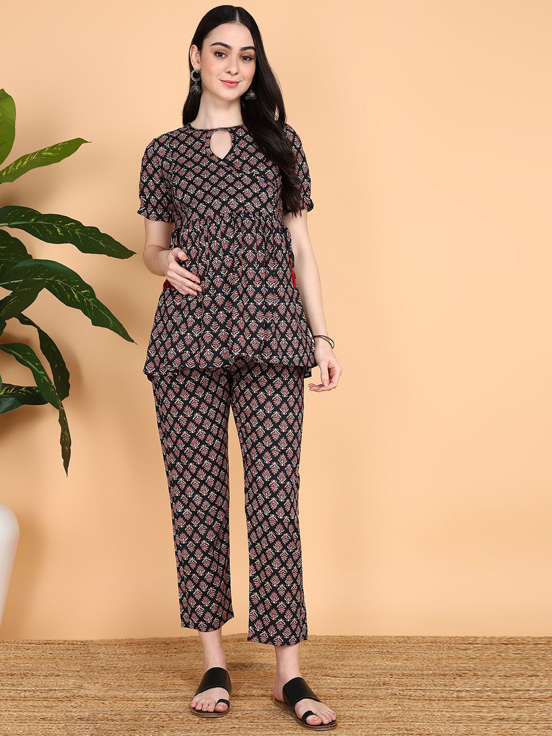 Moms Ever Printed Round Neck Pure Cotton Top With Trousers Maternity Co-Ords