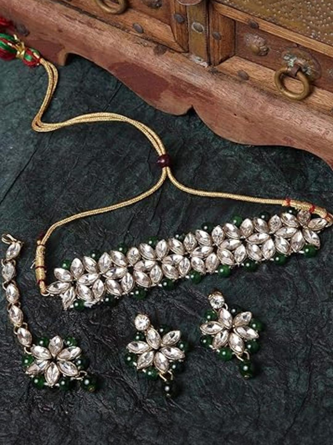 BMINO Women Green Jewellery Set