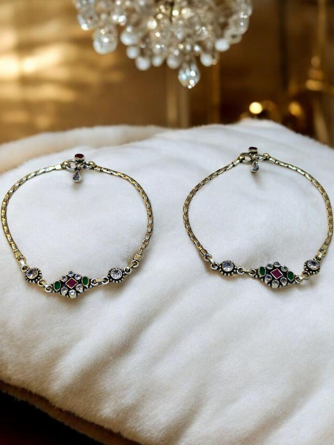 SilverAura 925 Sterling Silver Artificial Stone Studded Anklet