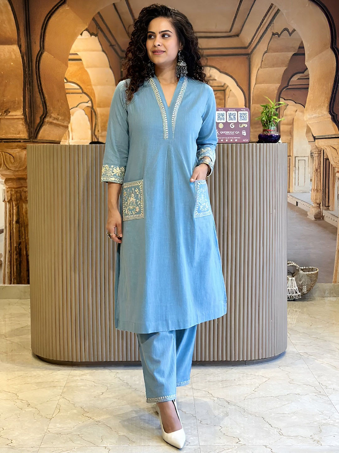 FOX COVER Women Solid Embroidered Cotton Kurta with Trousers