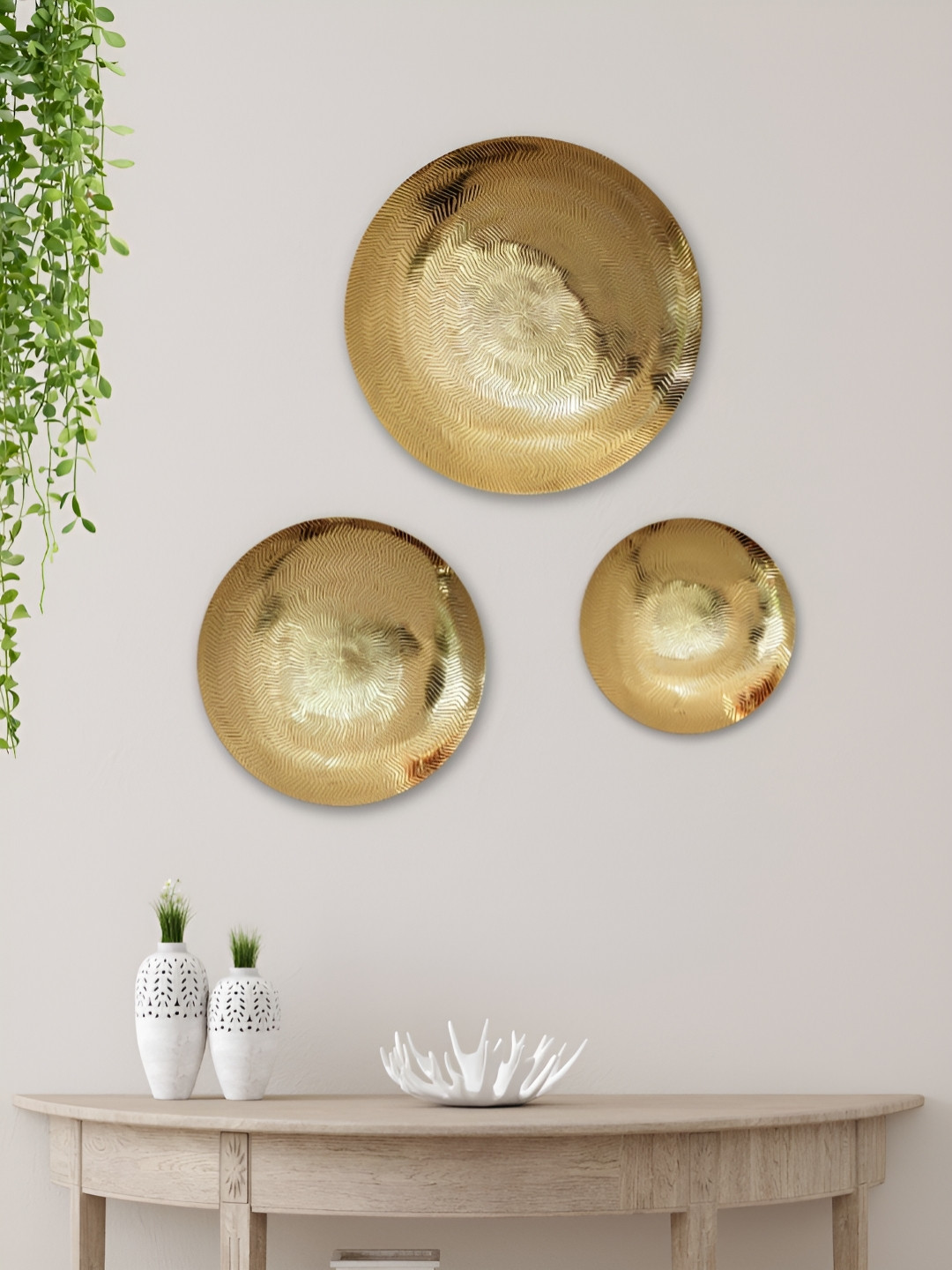 BEHOMA 3-Pcs Metal Crackled Glow Wall Hanging Plates