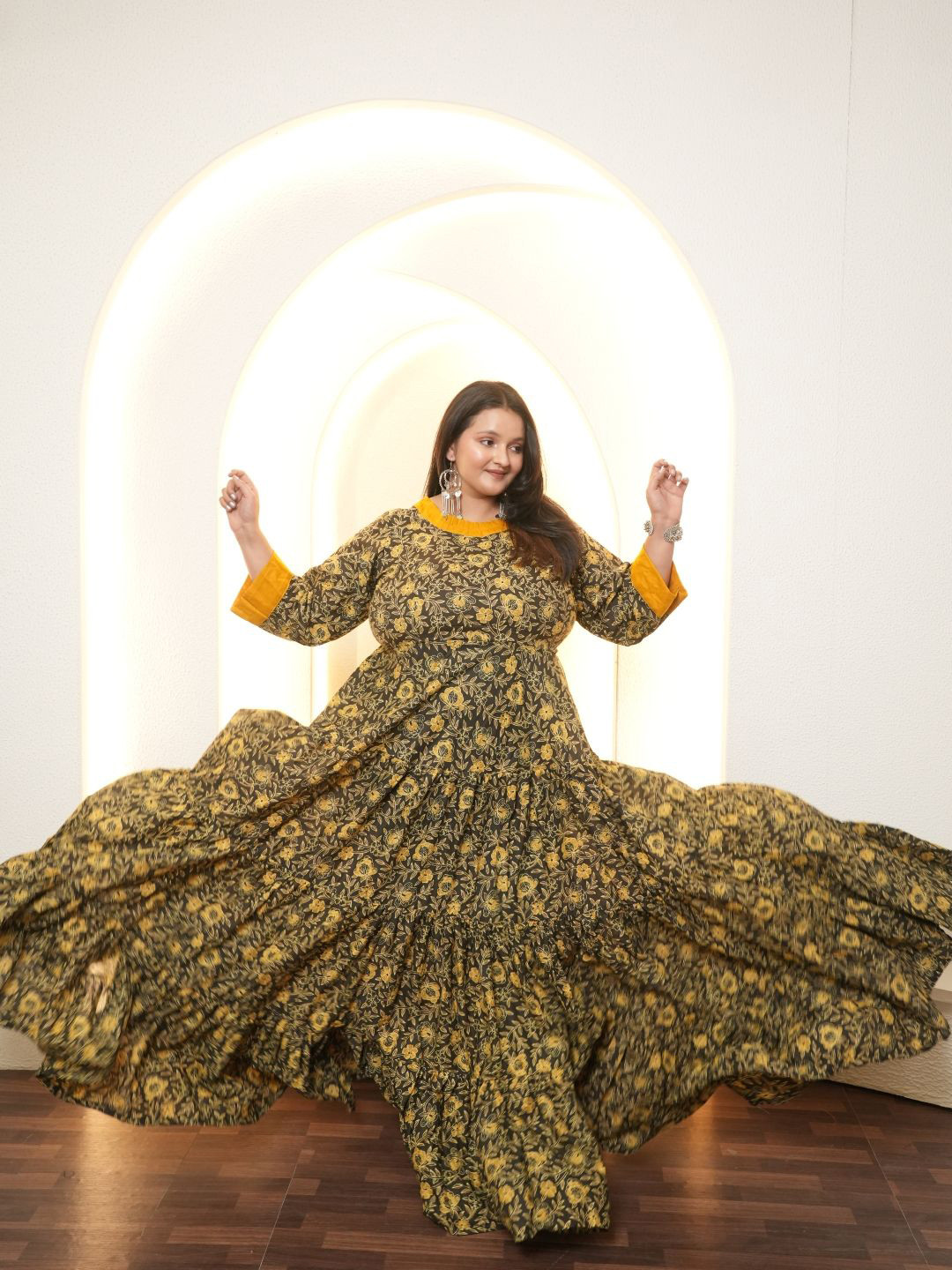 Swadeshi Shringaar Women Floral Print Anarkali Gown Maxi Dress