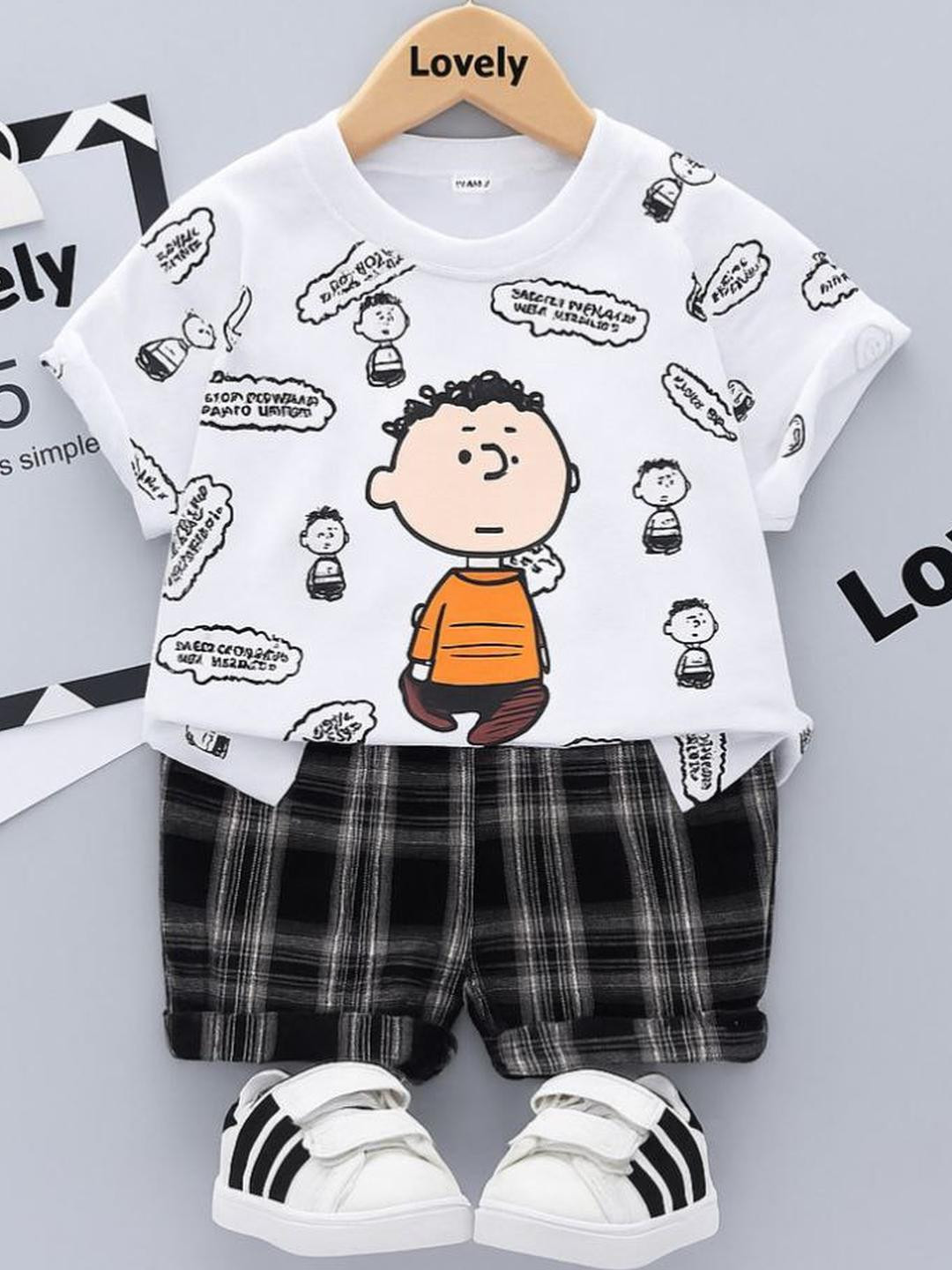 AD LOVELY Boys Printed White T-shirt with Shorts