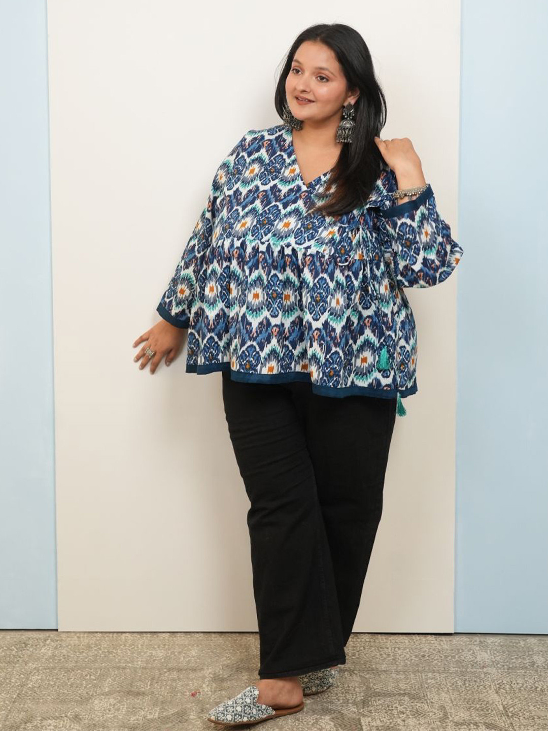 Swadeshi Shringaar Women Plus Size Blue And White Ethnic Motifs Printed Cotton Empire Top