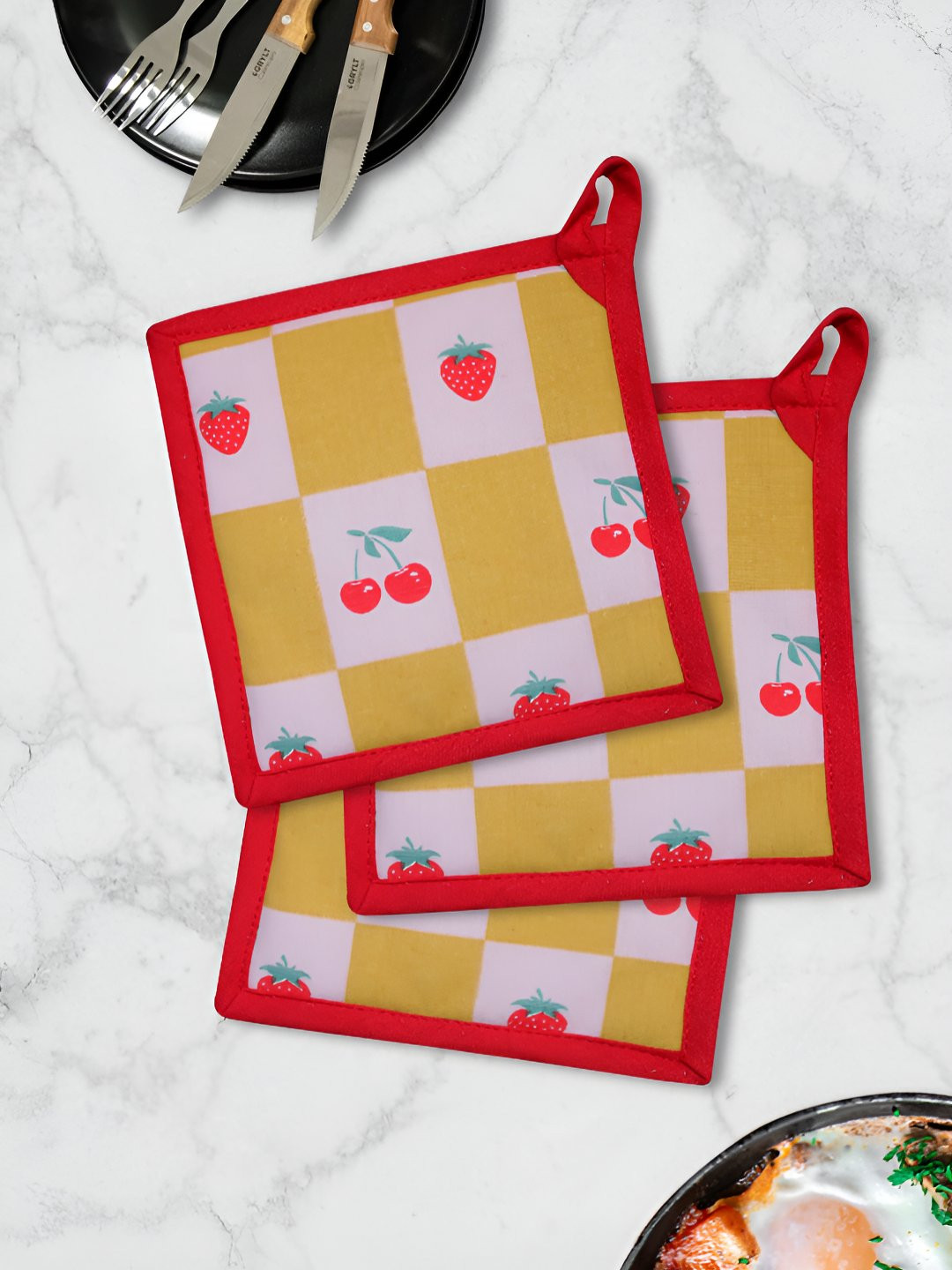 HOME COLORS.IN Red Fabric Trivet