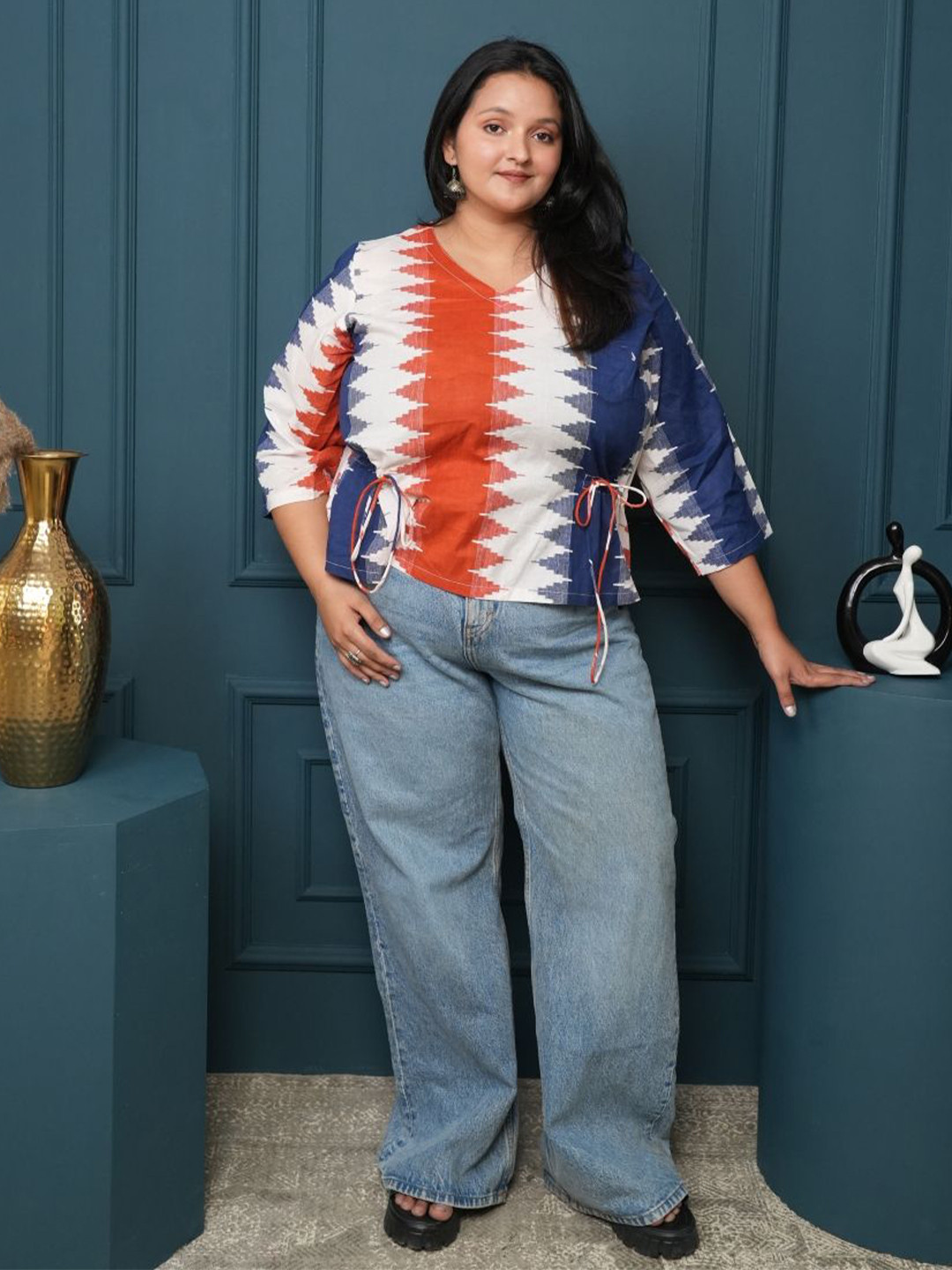 Swadeshi Shringaar Women White Red And Blue Zig Zig Stripe Top