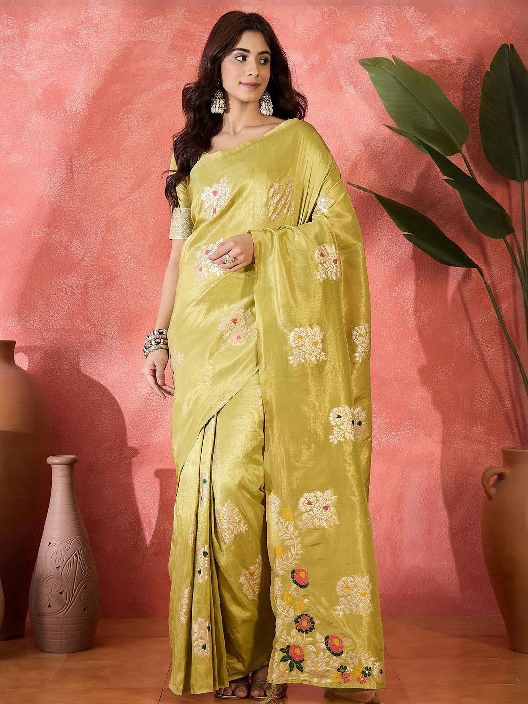 Maroosh Floral Simmer Shimmering Weaving Work And Woven Floral Zari Border Saree