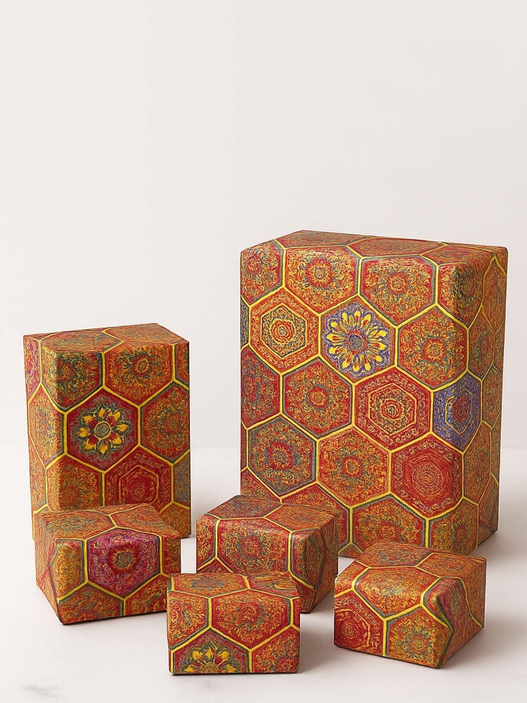 La Trove Set Of 10 Self Design Vibrant Hexa Design Gift Wrapping Paper