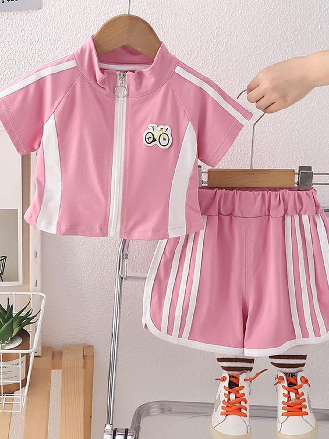 LULU & SKY Girls Printed Pure Cotton Zipper Top With Shorts