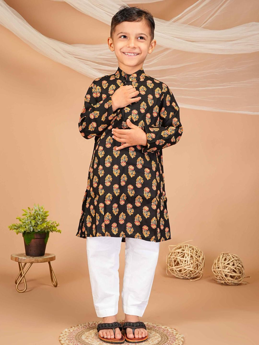 FabJunior Boys Floral Printed Mandarin Collar Pure Cotton Kurta with Pyjamas