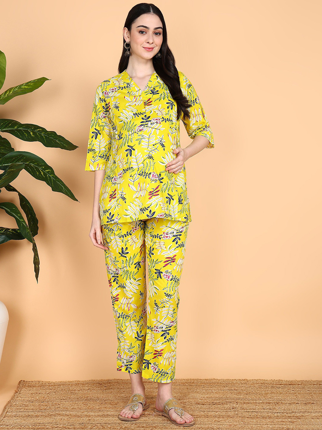 Moms Ever Printed V Neck Pure Cotton Top With Trousers Maternity Co-Ords