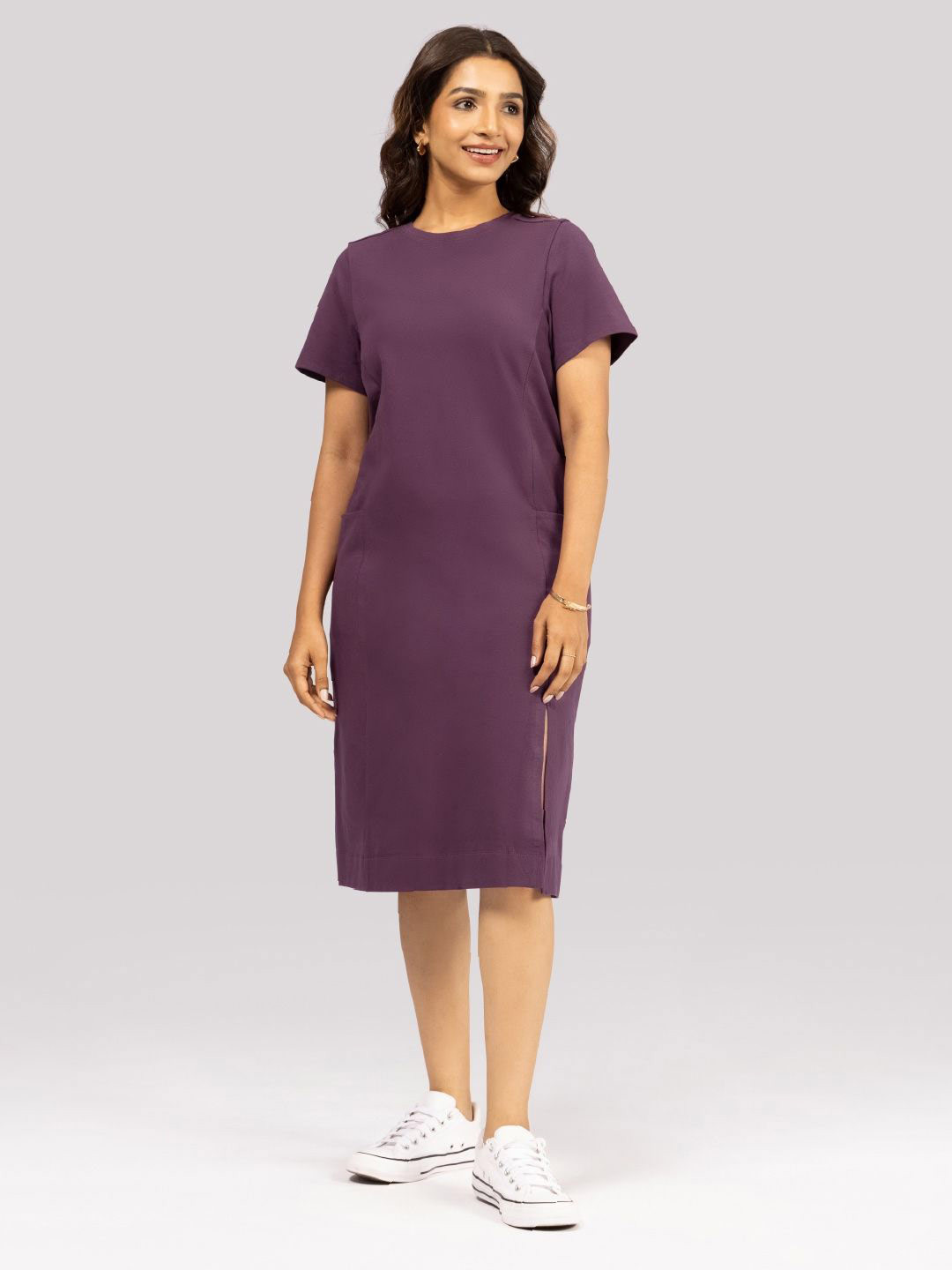 Blissclub Women Round Neck Shift Midi Dress