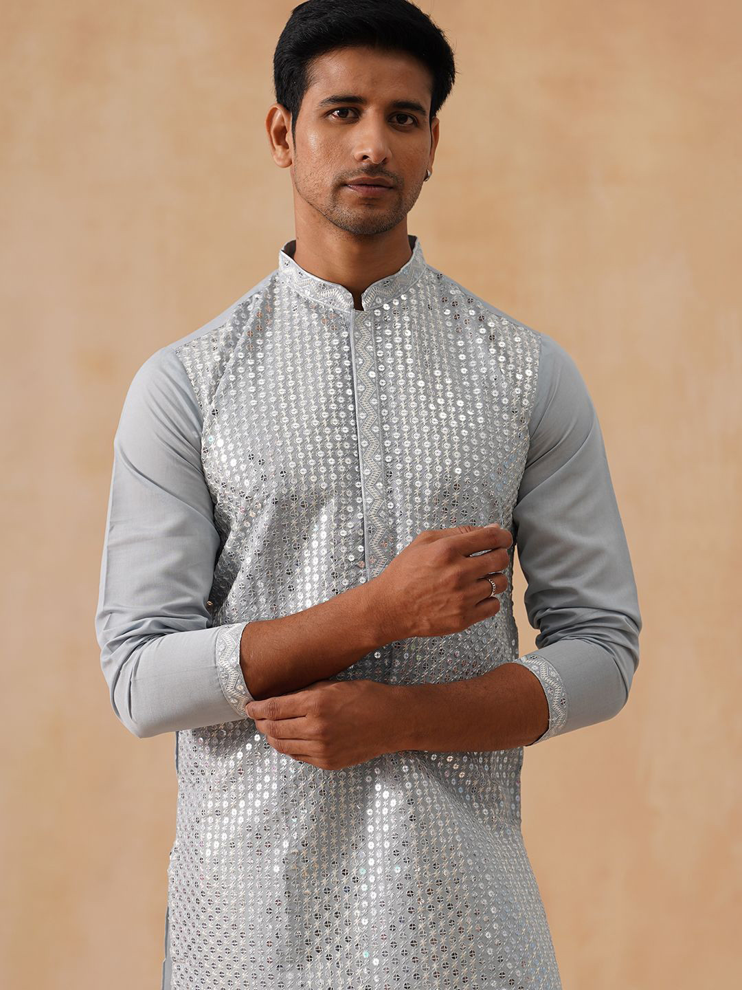 Jompers Men Embellished Festive Silk Straight Kurta