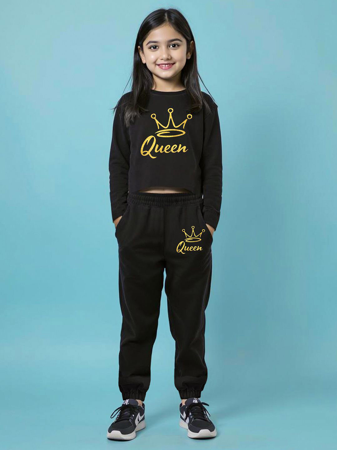 YK X Trampoline Girls Printed Round Neck Crop Top T-shirt With Track Pant