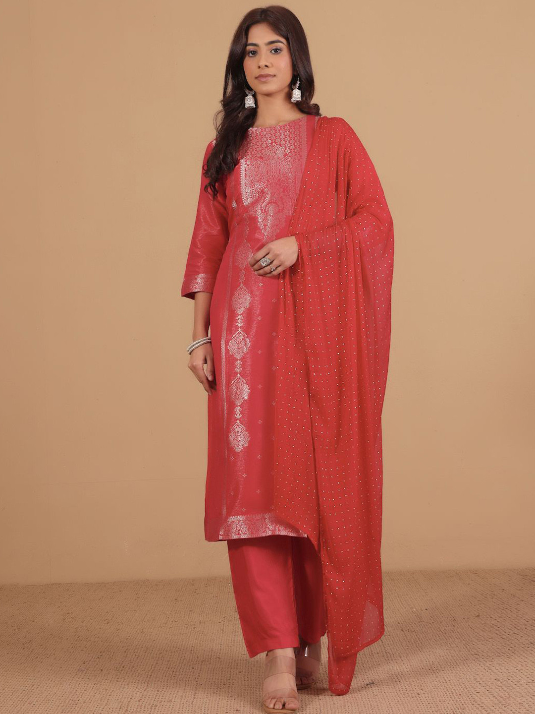 House of Pataudi Women Woven Design Kurta Set Dupatta