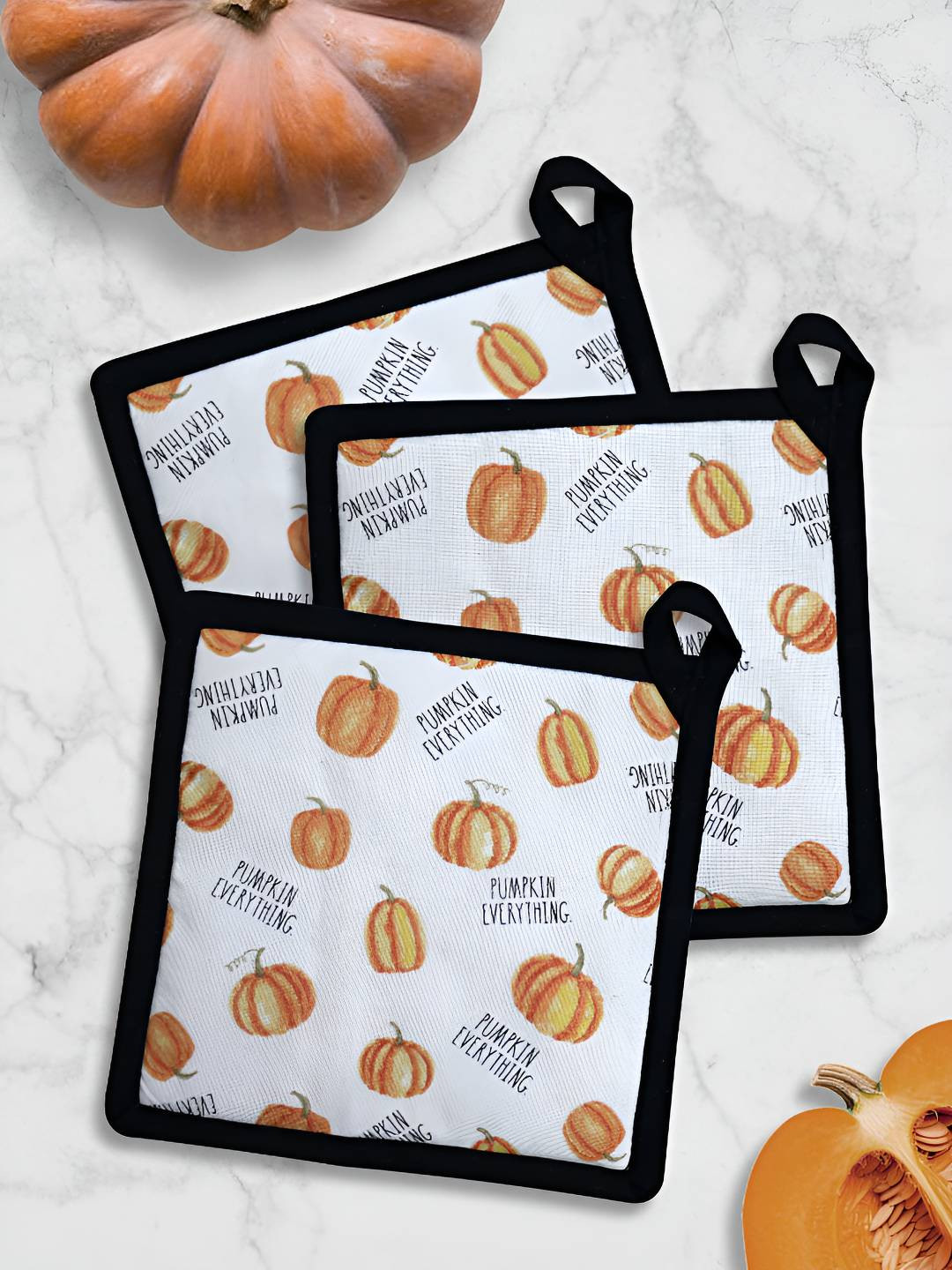 HOME COLORS.IN White Fabric Trivet