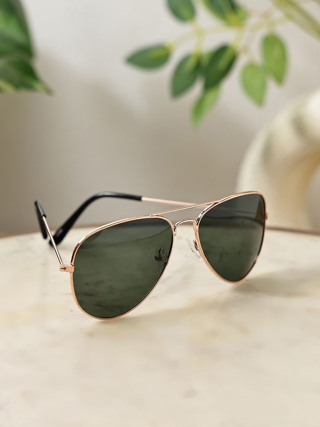 Garry Gobbs Unisex Green Lens & Gold-Toned Aviator Sunglasses with