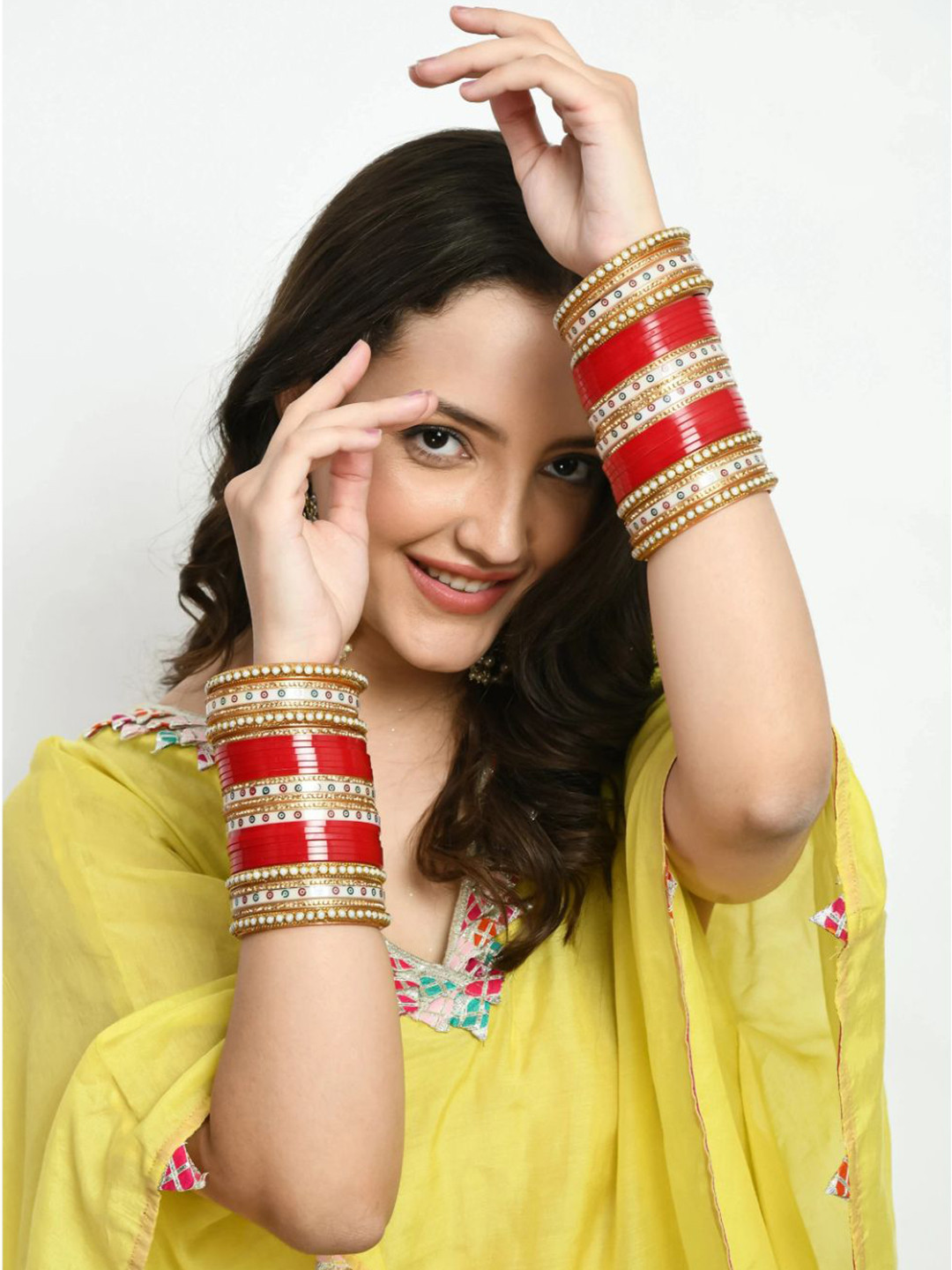 VICONO Set Of 56 Gold-Plated Pearls-Studded Bangles