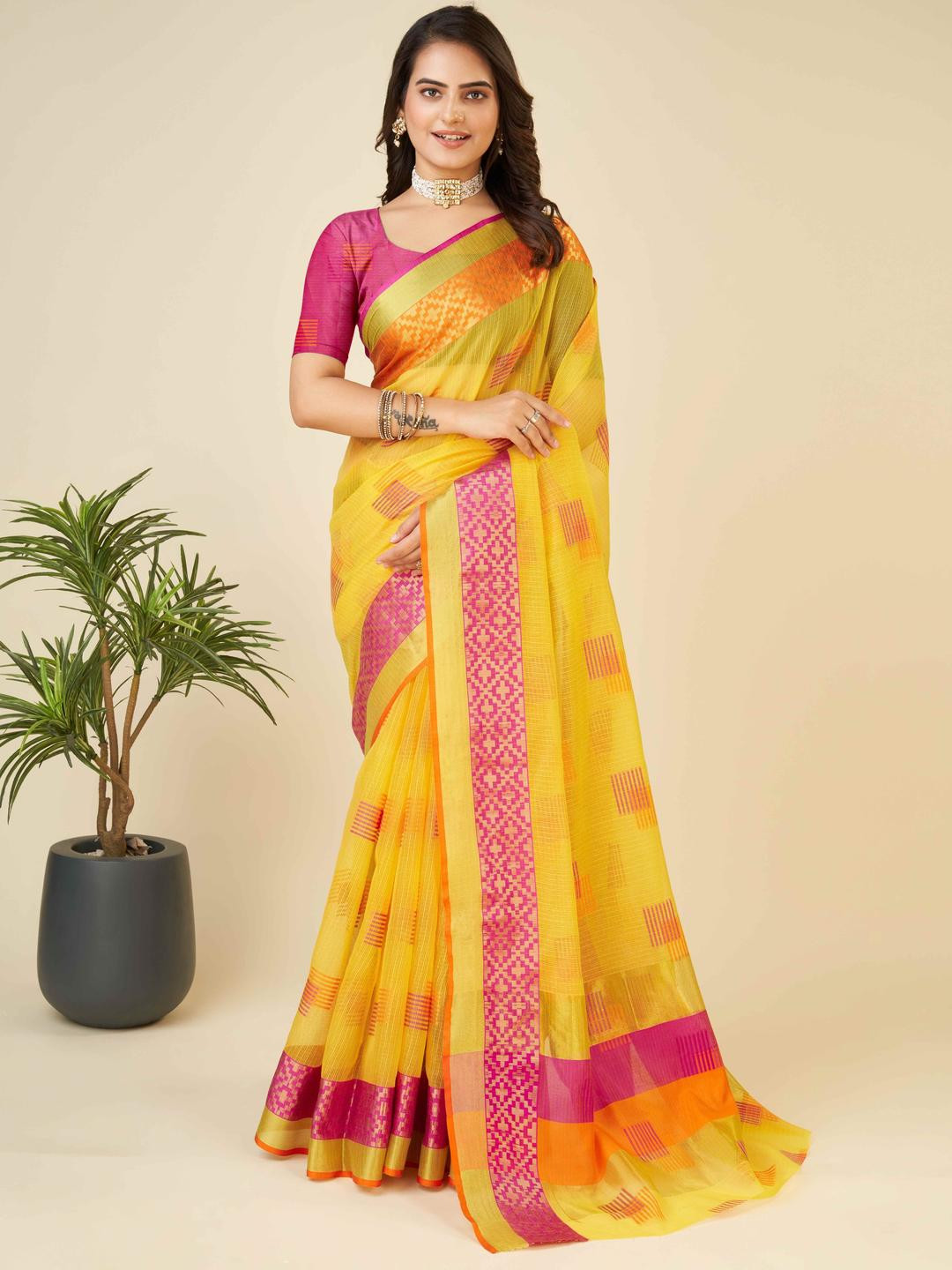 VARNI FABRICS Geometric Printed Kota Saree