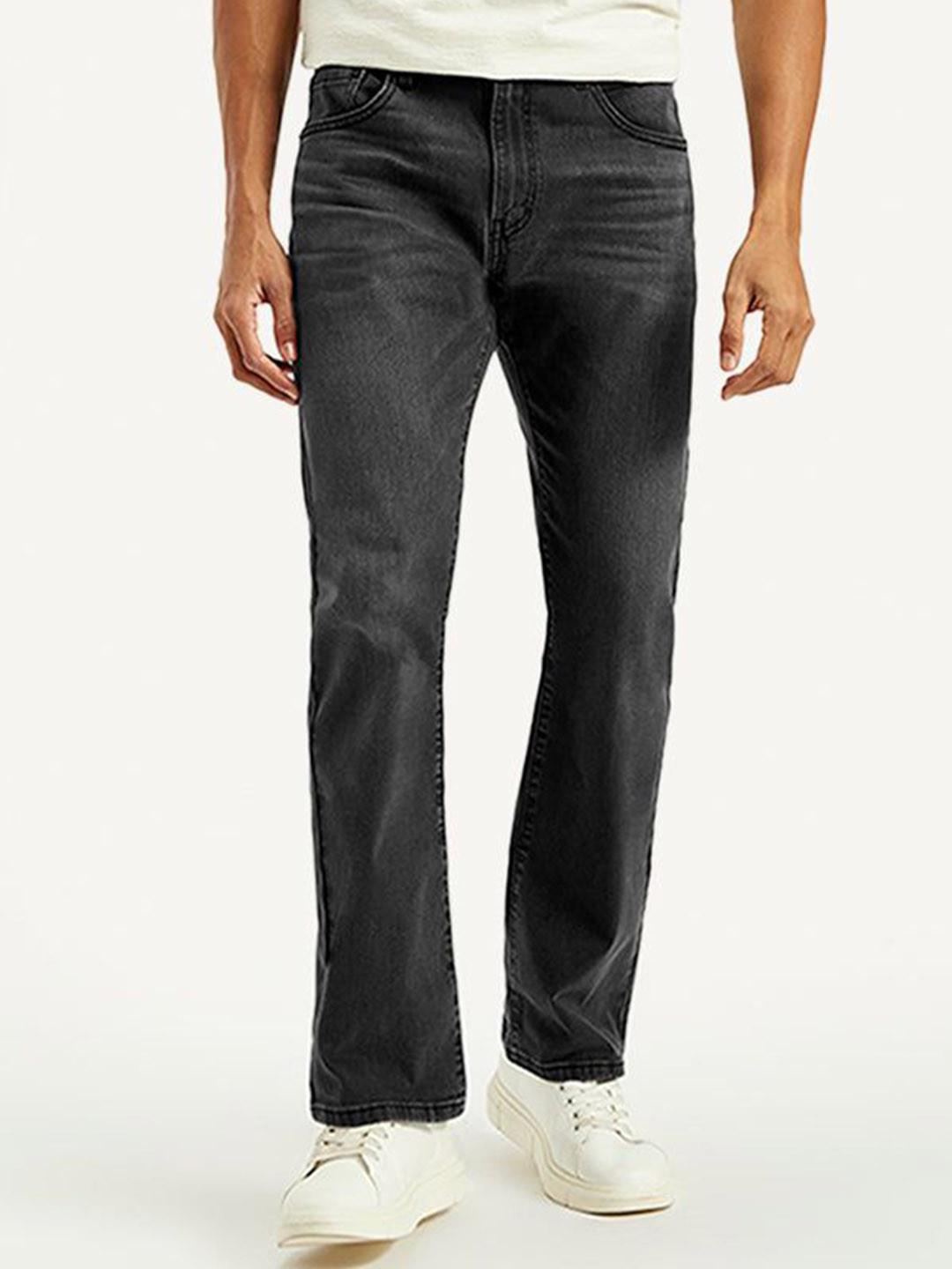 Levis  517 Men Bootcut Fit Mid Rise Jeans