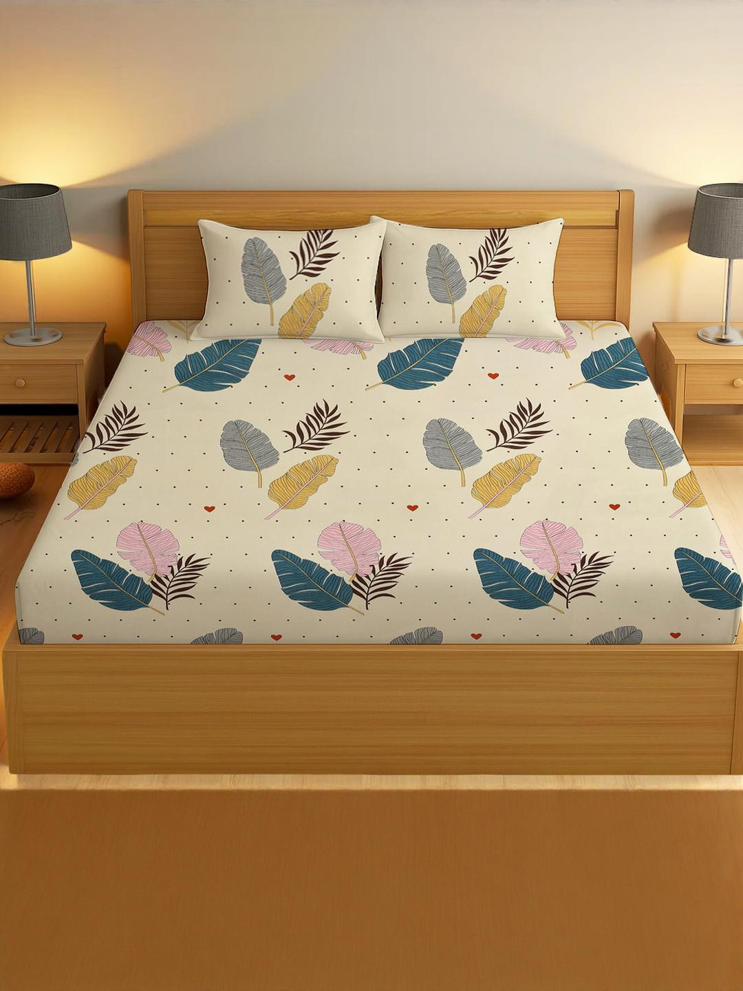 IVAZA Cream-Coloured Floral 330 TC Queen Bedsheet with 2 Pillow Covers