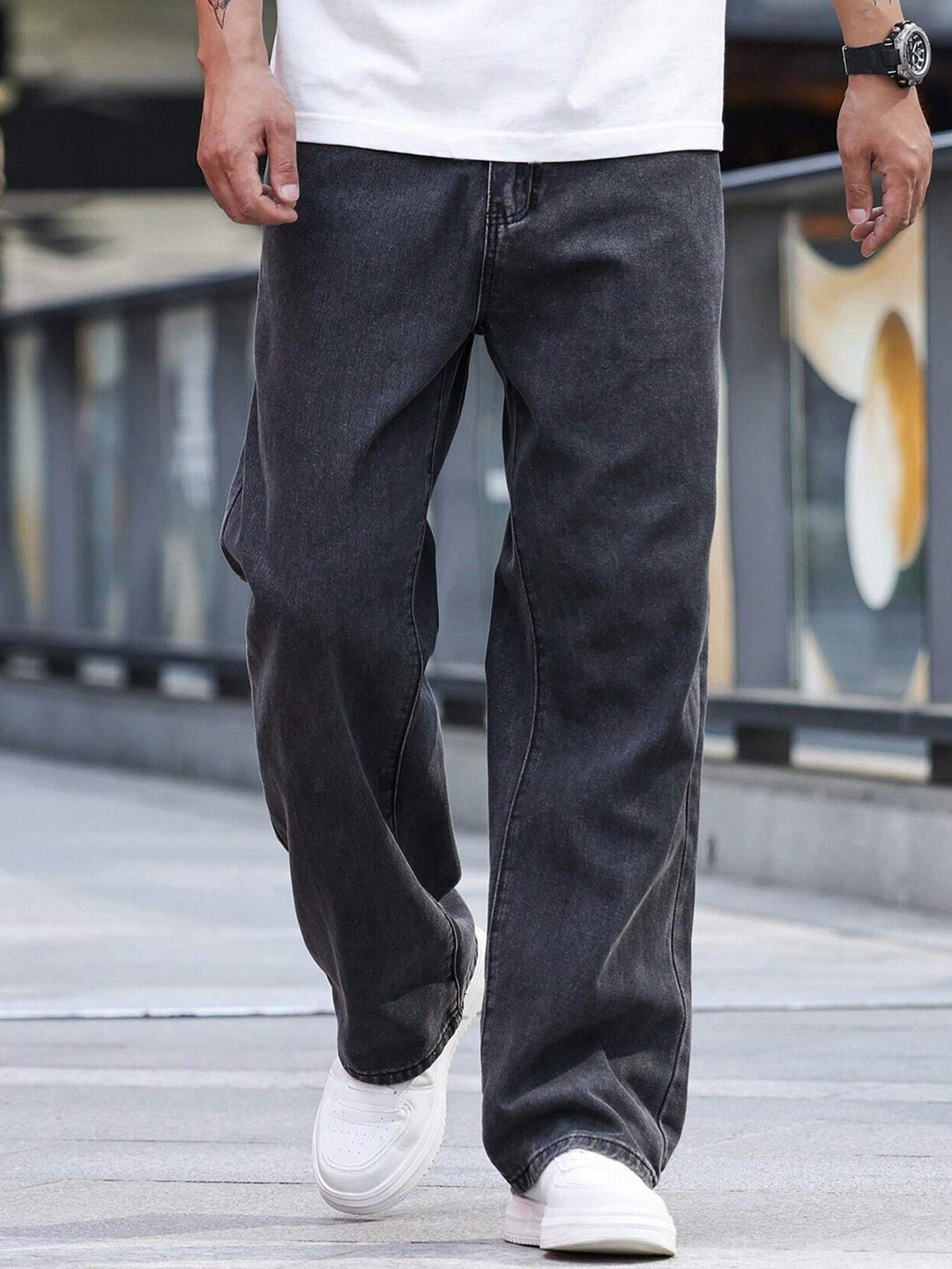 MAAHIT Men Baggy Fit Mid-Rise Light Fade Stretchable Denim Jeans