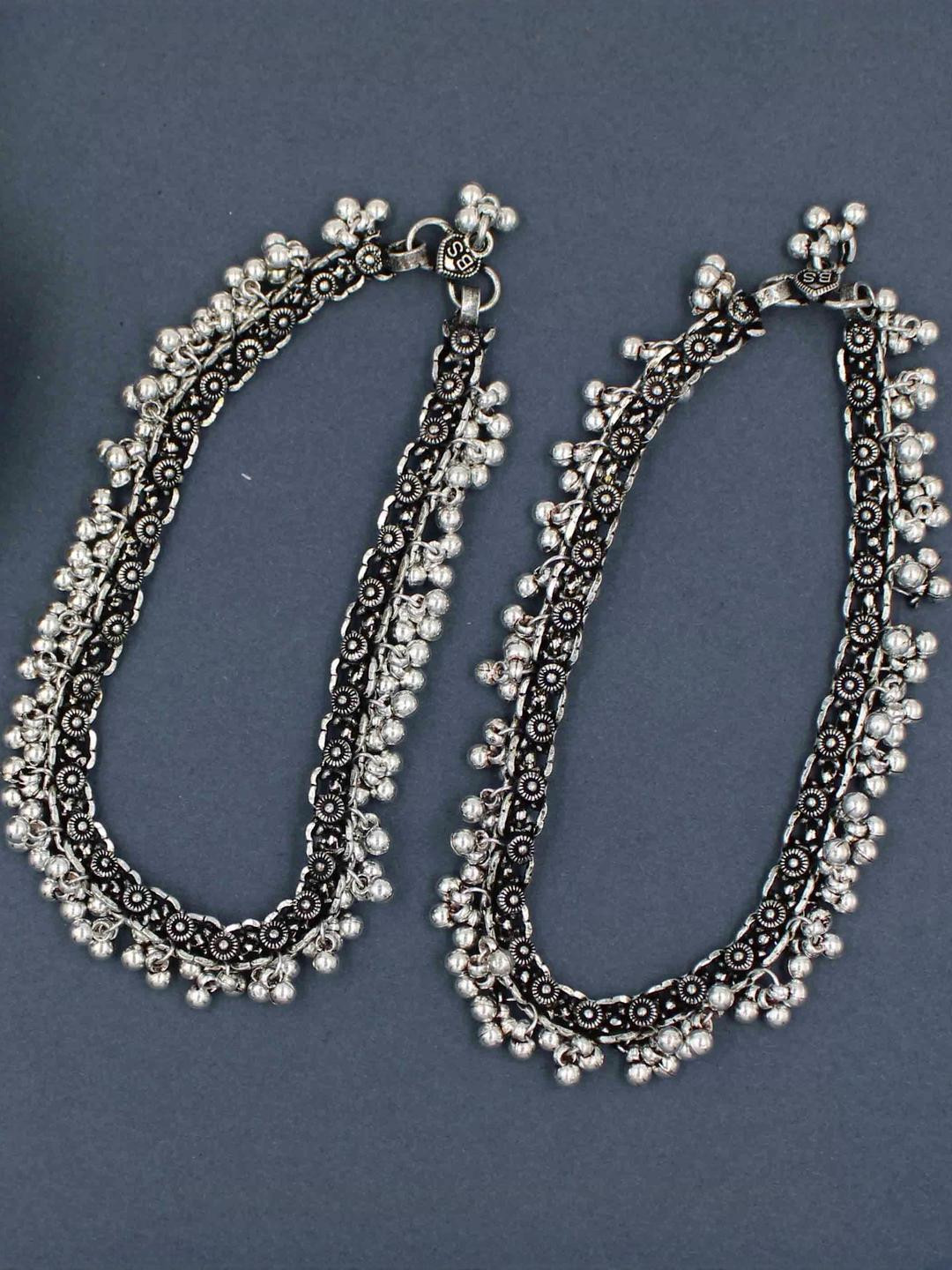 gurjari jewellers Women Pair Of Oxidized Charm Anklet