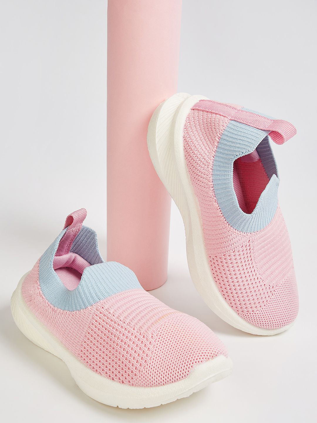 max Girls Running Shoes