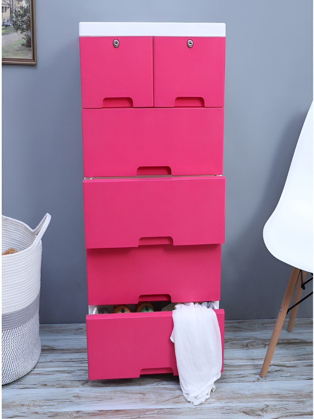 The Tickle Toe Kids Pink & White Durable & Eco-Friendly 6-Drawer Storage Chest