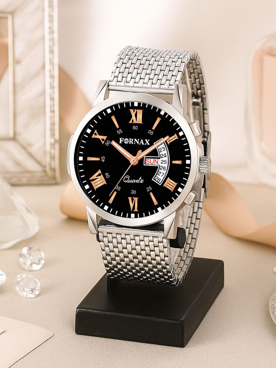 Fornax Men Round Dial & Bracelet Style Straps Analogue Watch fx29