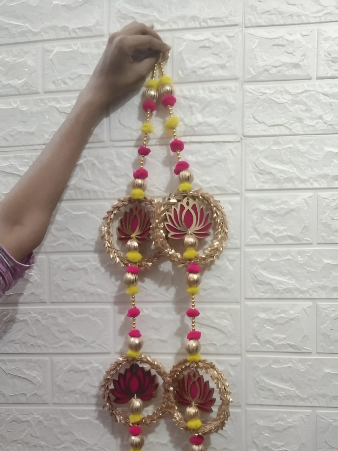 Sellplus 2 Pcs Pink Lace Circle With Lotus Hanging